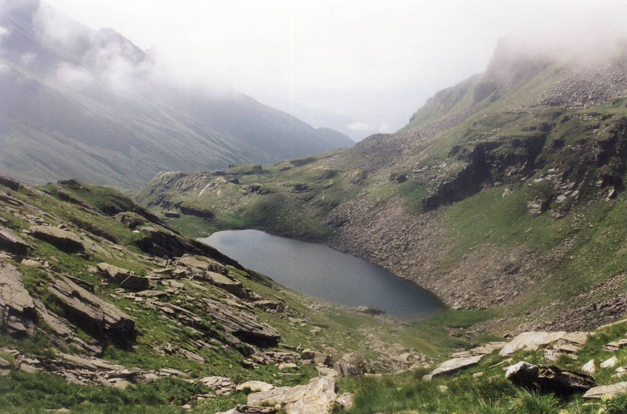 Rossalmsee im Hintereggengraben in der Reieckgruppe in Krnten (01.07.2002 / WF)